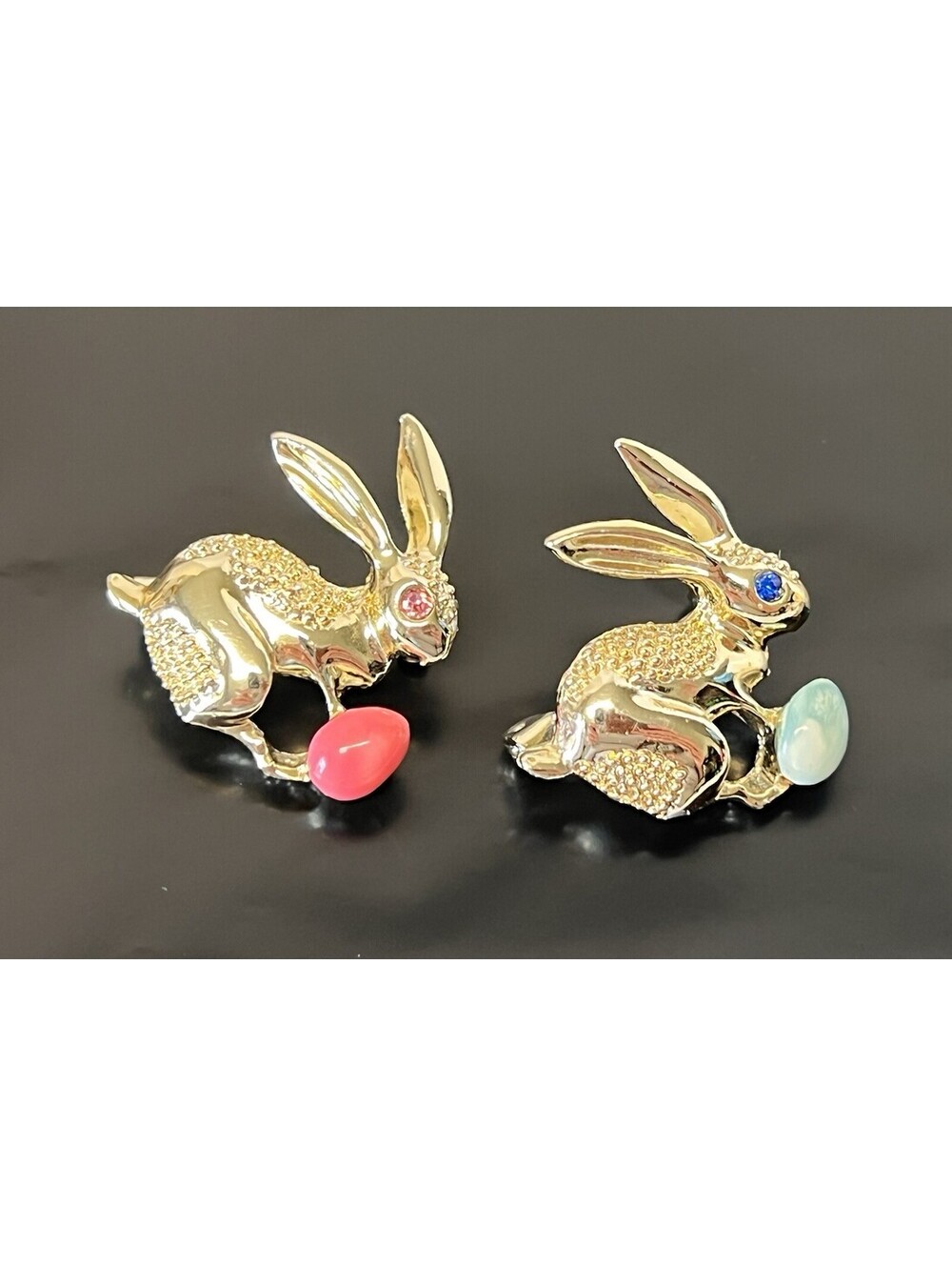 Pair of Vintage Gold Tone Easter Bunny Rabbit w/ Egg Rhinestone Eye Pin Brooch